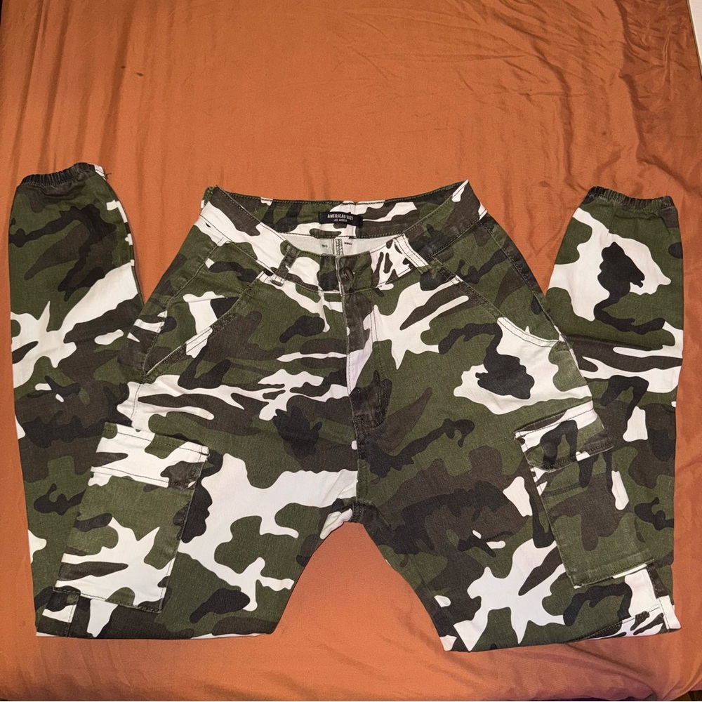 Women’s Camo Joggers - Green and Black